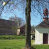 Borek - kaple sv. Martina | vstupní průčelí empírové obecní kaple sv. Martina na návsi v Borku od severovýchodu - duben 2016