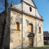 Luka - kostel sv. Vavřince | vstupní průčelí kostela sv. Vavřince - duben 2020
