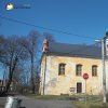 Luka - kostel sv. Vavřince | jižní průčelí zchátralého kostela sv. Vavřince v Lukách - duben 2020