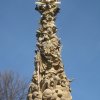 Žlutice - sloup se sousoším Nejsvětější Trojice | detail plastické sochařské výzdoby trojičného sloupu ve Žluticích - duben 2012