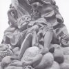Žlutice - sloup se sousoším Nejsvětější Trojice | detail sochařské výzdoby trojičného sloupu v roce 1983; zdroj: archiv Muzea Karlovy