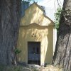 Vykmanov - kaple bl. Tita Zemana | vstupní průčelí obnovené kaple - červen 2017