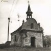 Skřipová - kaple Panny Marie Bolestné | zchátralá kaple Panny Marie Bolestné ve Skřipové v roce 1963