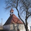 Čichalov - kaple sv. Jana a Pavla | kaple od severozápadu - březen 2011