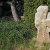 Krásný Jez - smírčí kříž | znovuvztyčený kamený smírčí kříž v osadě Krásný Jez - září 2016