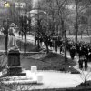 Březová - pomník obětem 1. světové války | slavnostní průvod občanů k pomníku padlým při příležitosti výročé založení spolku Heimatsöhne im Weltkrieg v roce 1941