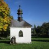 Jeřeň - kaple | bývalá obecní kaple na travnaté návsi v Jeřeni - září 2013