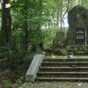 Stará Role - pomník obětem 1. světové války | obnovený pomník obětem 1. světové války u hřbitova ve Staré Roli - červenec 2017