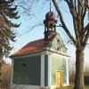 Velký Hlavákov - kaple sv. Jana Nepomuckého | kaple sv. Jana Nepomuckého od severozápadu - duben 2020
