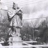 Manětín - socha sv. Jana Nepomuckého | renovace doupovské sochy sv. Jana Nepomuckého v Mantíně - květen 1998