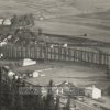 Doupov (Duppau) | celkový pohled na město Doupov z doby před rokem 1945 - vpravo dodnes stojící budova skladu u nádraží