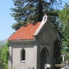 Horní Blatná - kaple (hrobka) | kaple od jihovýchodu - květen 2011