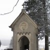 Horní Blatná - kaple (hrobka) | vstupní průčelí kaple - prosinec 2009