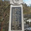 Radošov - pomník obětem 1. světové války | horní část kamenné stély pomníku - listopad 2020