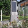 Radošov - pomník obětem 1. světové války | zchátralý pomník padlým v Radošově - červenec 2009