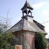 Kovářov - kaple | zchátralá kaple před obnovou - srpen 2002