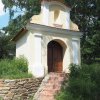 Lachovice - kaple Panny Marie | vstupní průčelí kaple Panny Marie - květen 2018