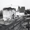 Záhořice - kaple Povýšení sv. Kříže | zdevastovaná kaple Povýšení sv. Kříže v Záhořicích před demolicí v roce 1983