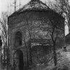 Ostrov - kaple sv. Anny | zdevastovaná kaple sv. Anny v Ostrově v roce 1971