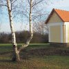 Lažany - kaple | obnovená kaple nad vsí Lažany od severozápadu - listopad 2020