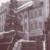 Karlovy Vary - sloup se sousoším Nejsvětější Trojice | morový sloup v době před rokem 1945