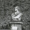 Karlovy Vary - busta Johanna Wolfganga von Goetha | přemístěná busta Johanna Wolfganga von Goetha ve druhé polovině 20. století