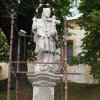 Andělská Hora - socha sv. Jana Nepomuckého | instalace obnovené sochy sv. Jana Nepomuckého v Andělské Hoře - září 2008