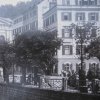 Karlovy Vary - Nové lázně (Lázně IV) | vstupní průčelí Nových lázní na fotografii z roku 1890