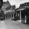 Karlovy Vary - Zámecká kolonáda | Zámecká kolonáda na historické fotografii z roku 1902