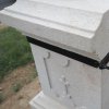 Verušice - Černý kříž | nový ocelový pás zpěvňující restaurovaný podstavec Černého kříže u Verušic - září 2016