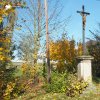 Žlutice - Kaštanový kříž | zchátralý Kaštanový kříž na rozcestí na severozápadním okraji města Žlutice - říjen 2015