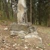 Žlutice - pomník Friedricha Ludwiga Jahna | boční strana Jahnova pomníku - duben 2014