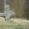 Hory - smírčí kříž | kamenný smírčí kříž u samoty Vildenava - duben 2009